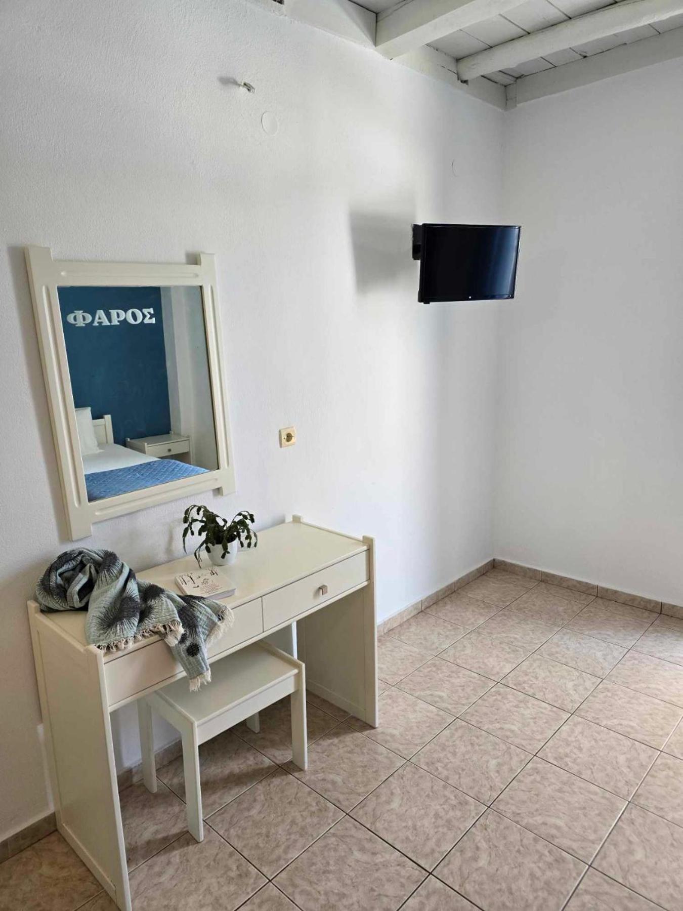 Faros Rooms Loutro Zewnętrze zdjęcie